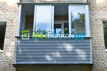 Заказать балкон в Климовске цена от 1320 руб | Остекление балконов и лоджий МосБалкон