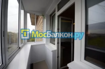 Заказать балкон в Климовске цена от 1320 руб | Остекление балконов и лоджий МосБалкон