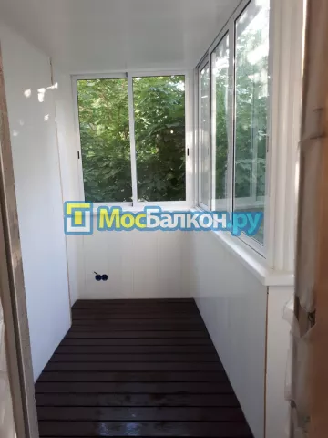 Отделка балконов в Климовске | Отделка балконов и лоджий и обшивка под ключ в МосБалкон