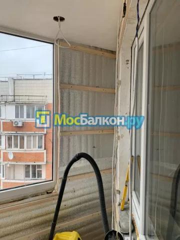 Отделка балконов в Климовске | Отделка балконов и лоджий и обшивка под ключ в МосБалкон