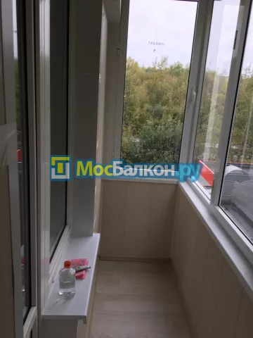 Холодное алюминиевое остекление лоджий и балконов в Москве цены на сайте «Мосбалкон»